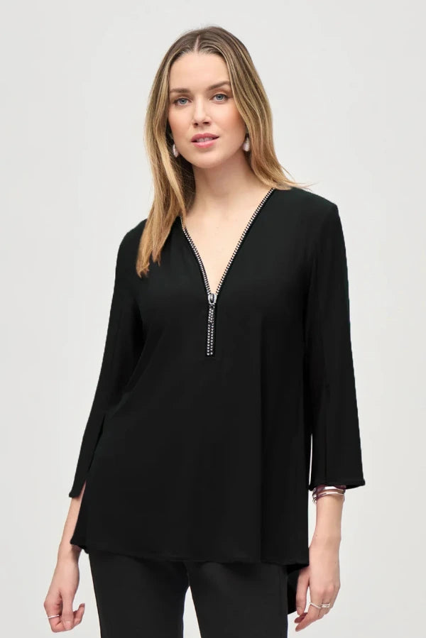 V-neck Relaxed Fit with Zipper Neckline 860