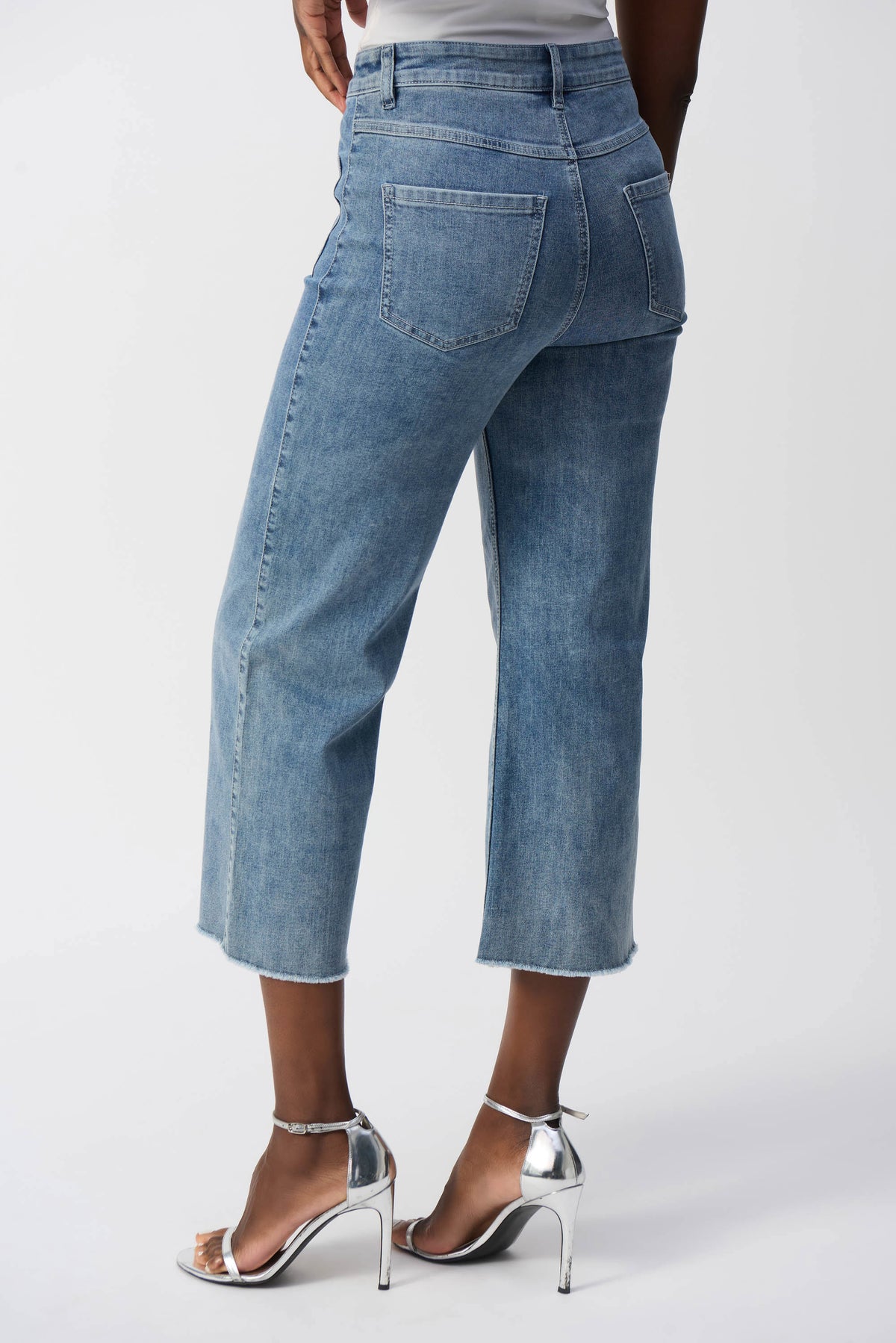 Culotte Jeans With Embellished Front Seam 688