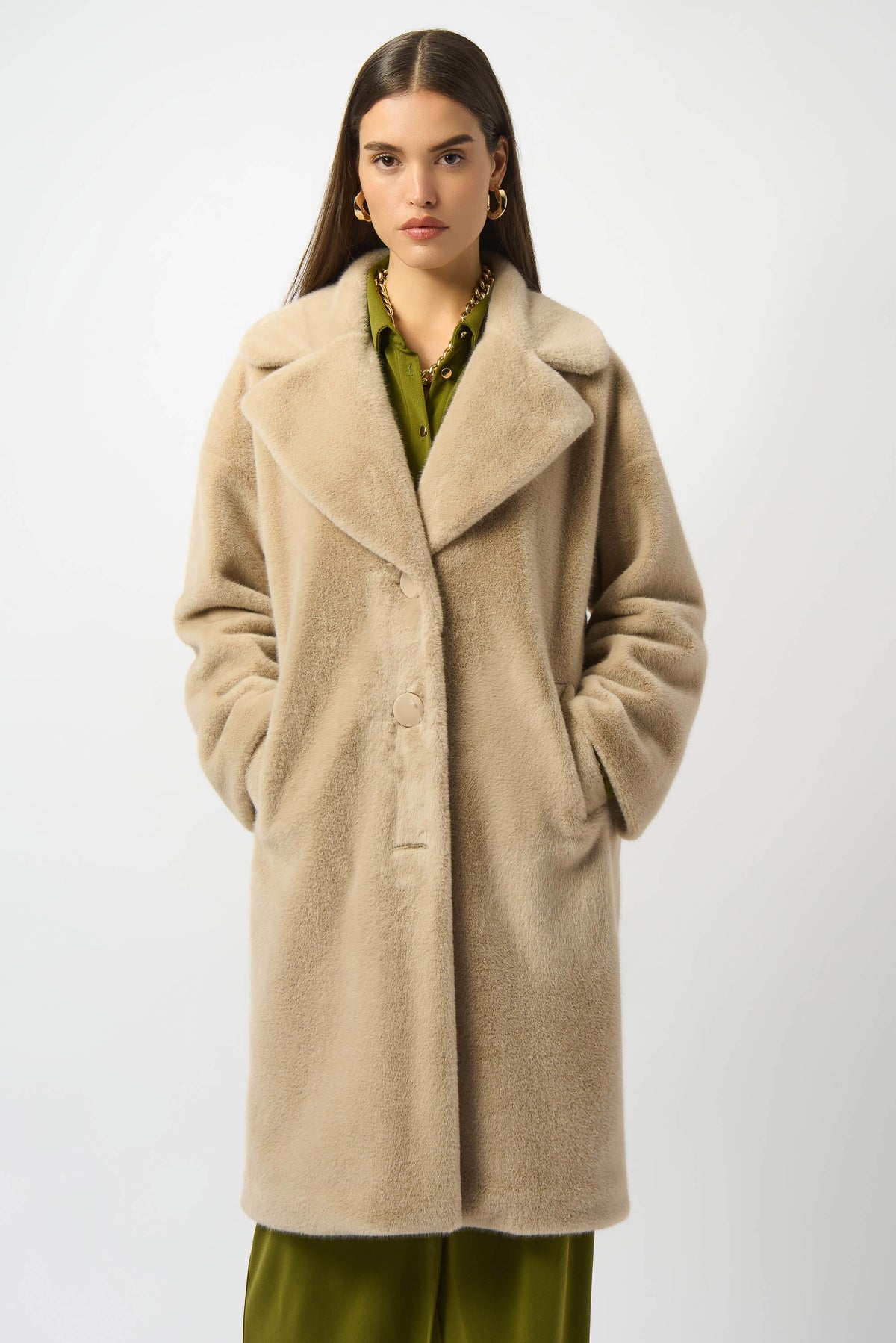 Classic Collar Faux Fur Coat 607