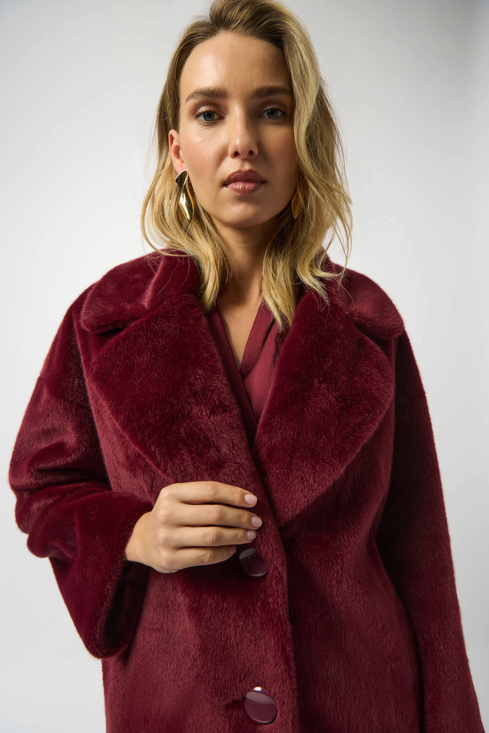 Classic Collar Faux Fur Coat 607