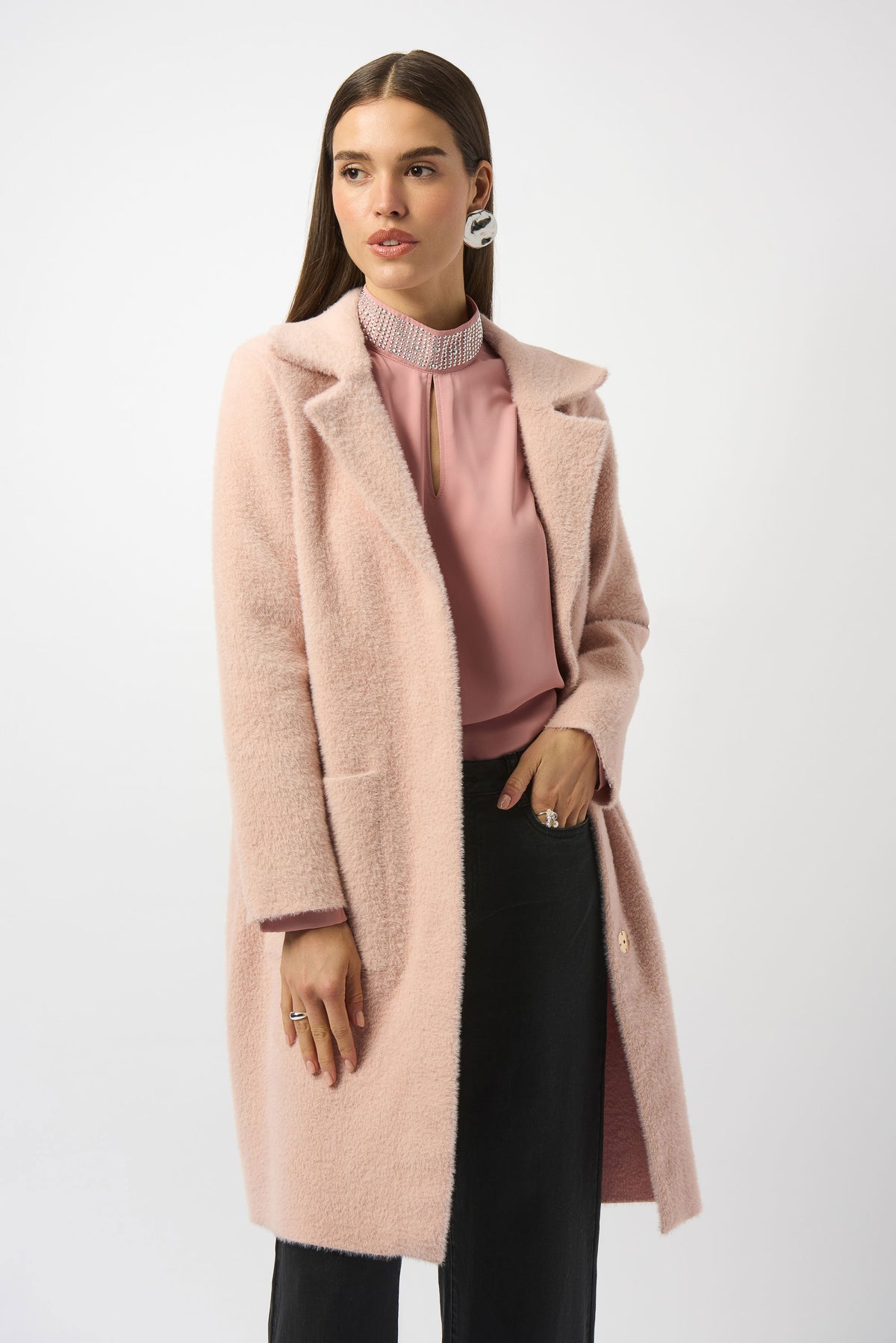 Chic Sweater Coat with Faux Fur 605
