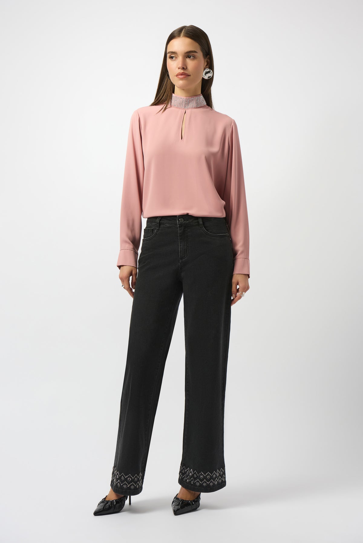 Soft Twill Top With Embellished Collar 664