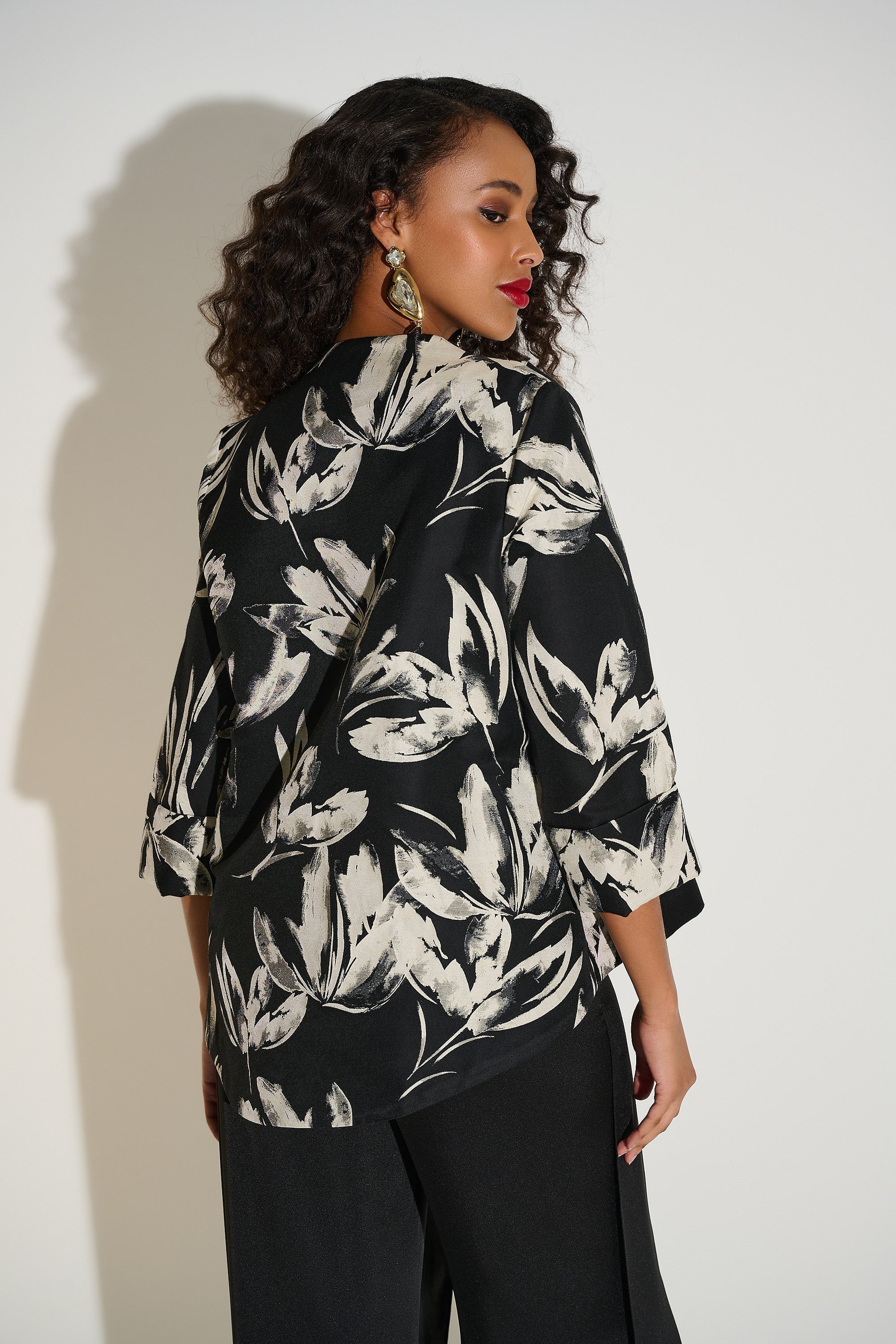 Jacquard Floral Swing Jacket
