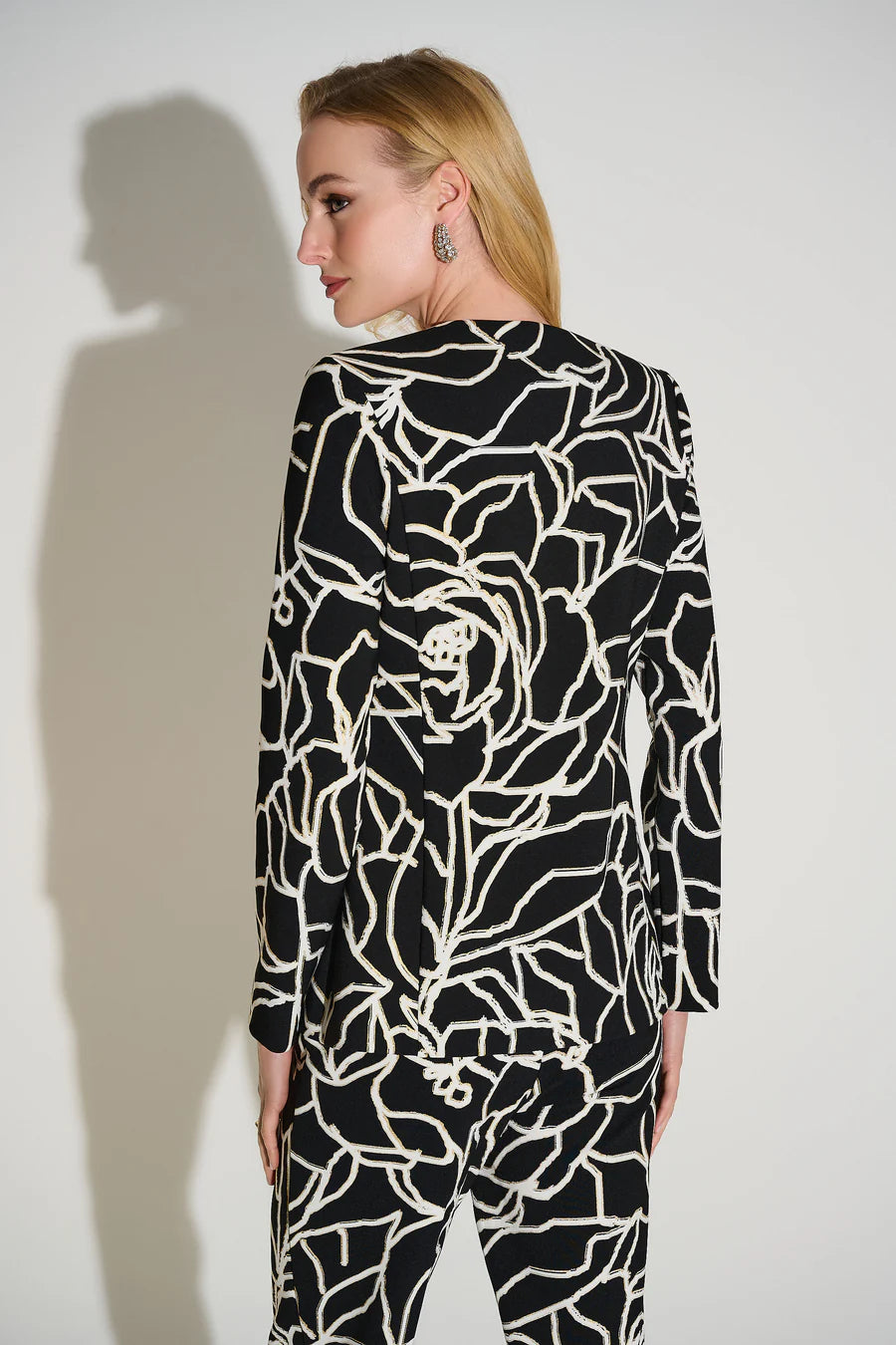 Gold Foil Jacket in Black Vanilla 951