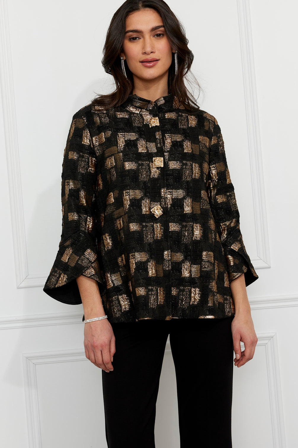 Abstract Black & Gold Jacket 697