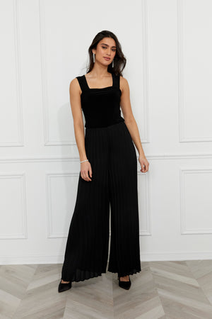 Pleated Wide-leg Trousers