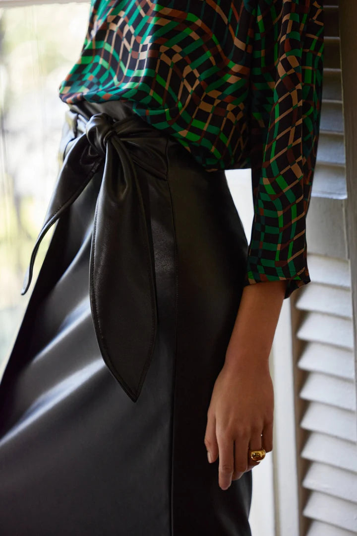 Knee Length Faux Leather Skirt 916