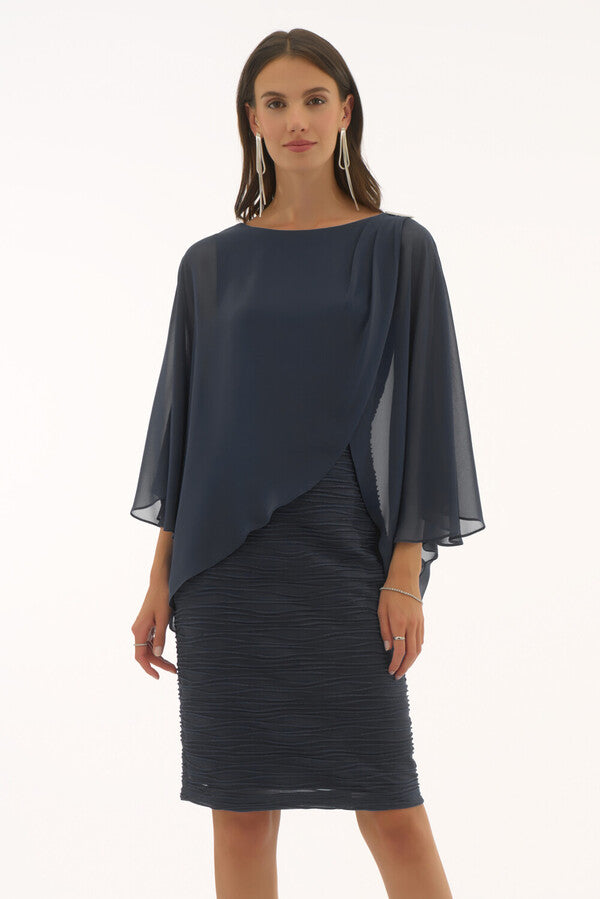 Knee-length Bodycon dress with Draped 3/4 Sleeves 619